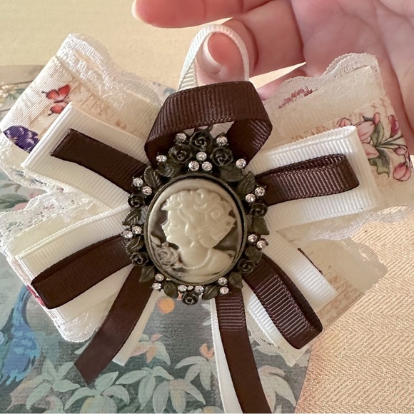Handmade Cameo Bow Pin/Brooch For Tote Bags, Purse, Sweater Cottagecore Upcycled - Picture 9 of 11